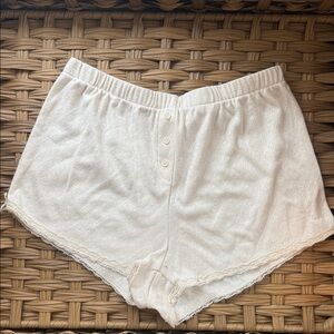 Women's Cream Lace Sleep/Lounge Shorts Size S